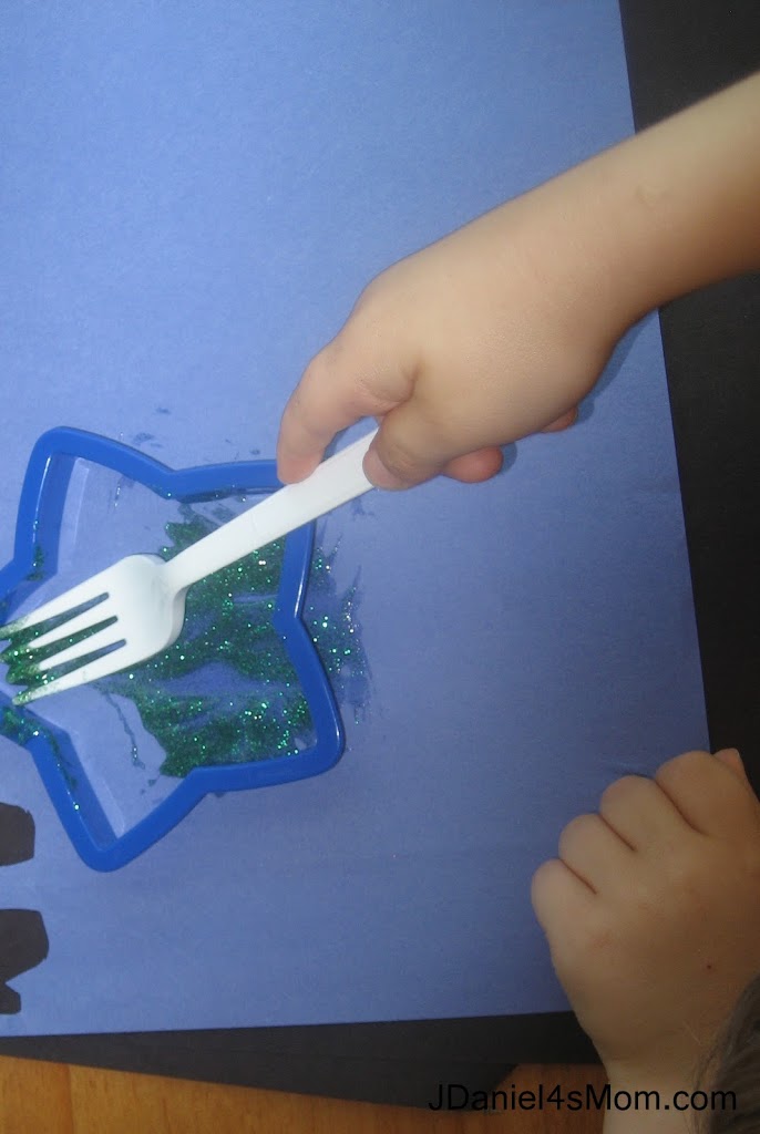 Accidentally Creating a Star - Star Craft with Fork Painting