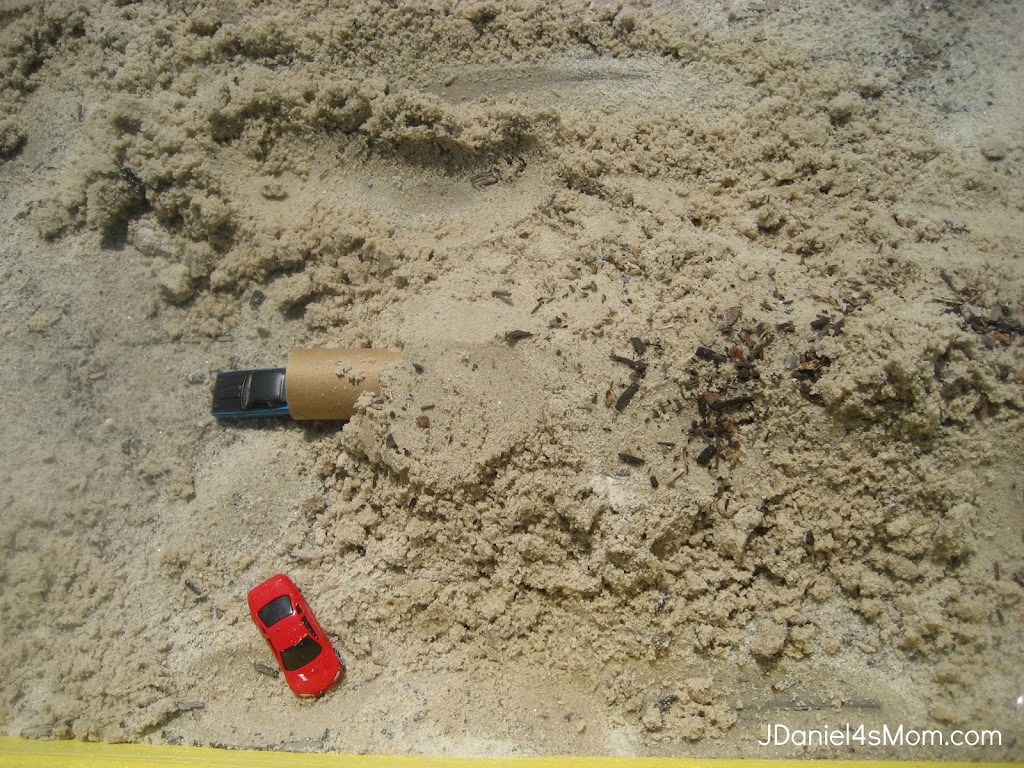 Roslyn Rutabaga and the Biggest Hole on Earth- Building a Sand Tunnel Under Sand