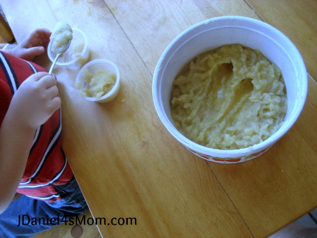 Mrs. Mariner's Homemade Applesauce Recipe