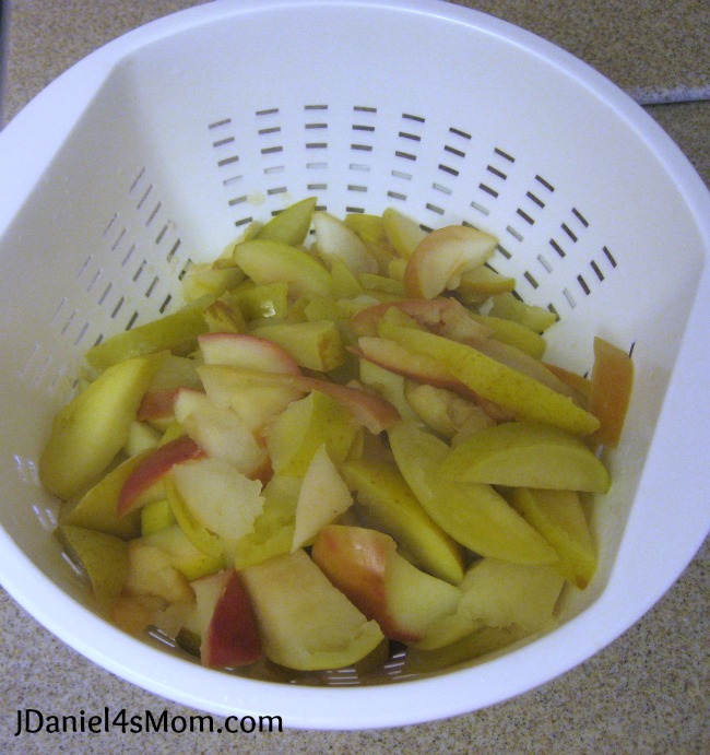 Mrs. Mariner's Homemade Applesauce Recipe