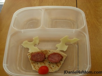 Christmas for Kids- Creating a Reindeer Lunch