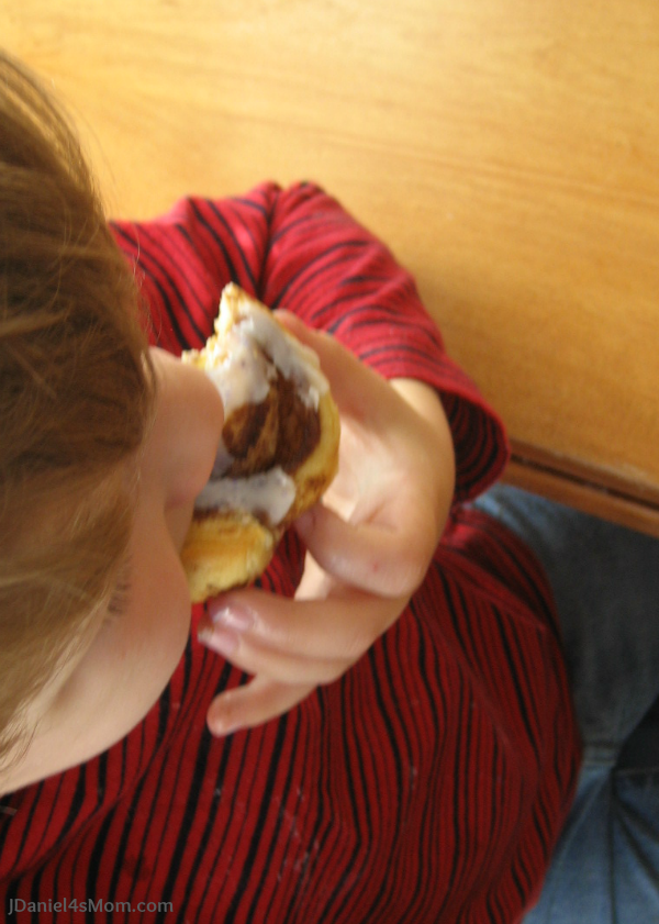 Snacks for Kids- Kings Cake Recipe - Tasting