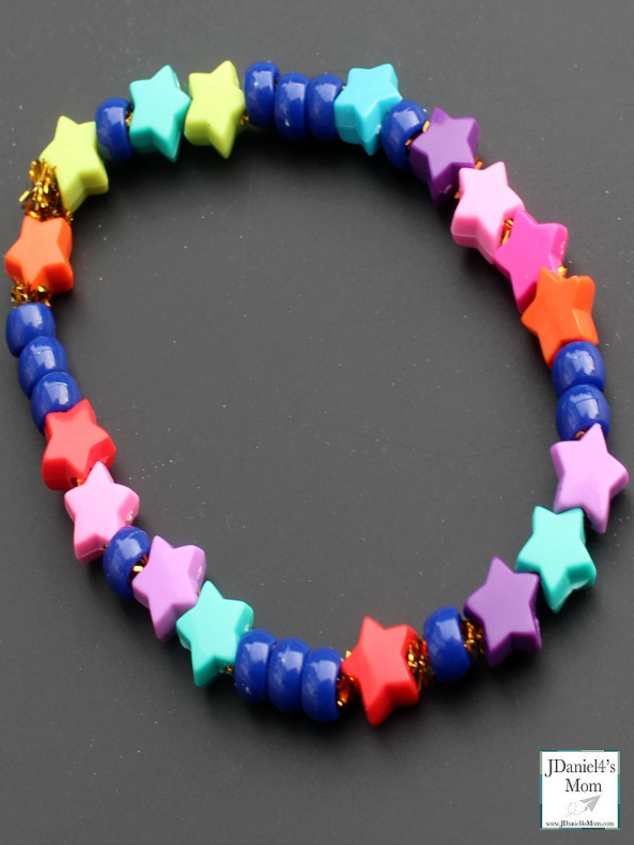 Binary Code Bracelet That is Out of This World STEM Activity -Beads on the free planning and reflection printable. This is what the finished bracelet look like upclose.