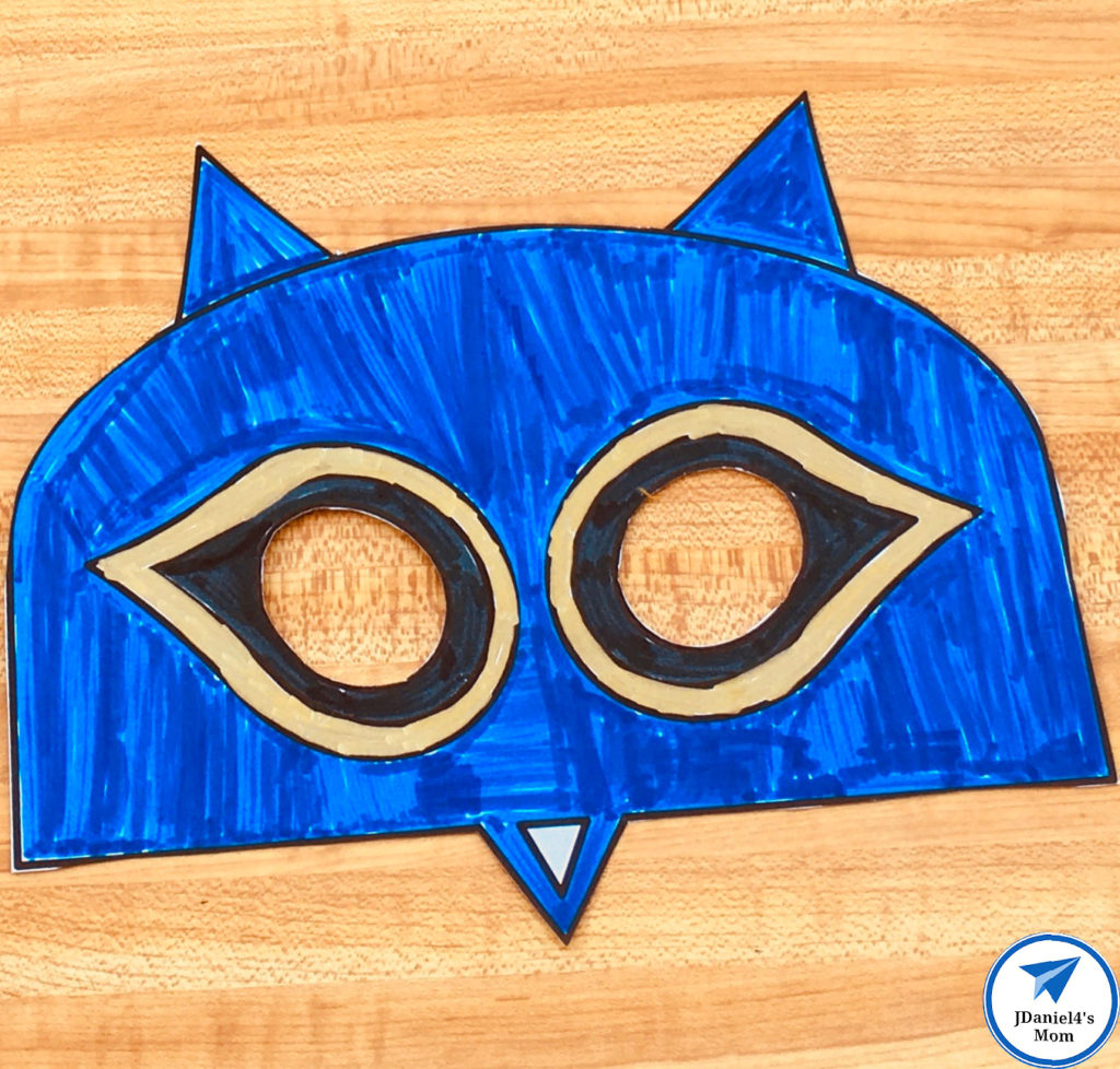 Free Printable Cat Mask Based on Pete the Cat Colored and Cut Out