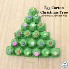 Christmas Crafts for Kids - Egg Carton Christmas Tree