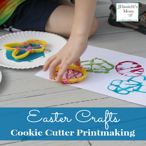 Easter Crafts Cookie Cutter Printmaking- One cool way to create Easter prints.