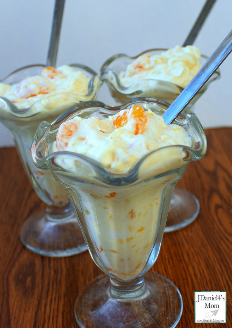 Fruity Marshmallow Cloud Fluff : This recipe is super easy for kids to make.