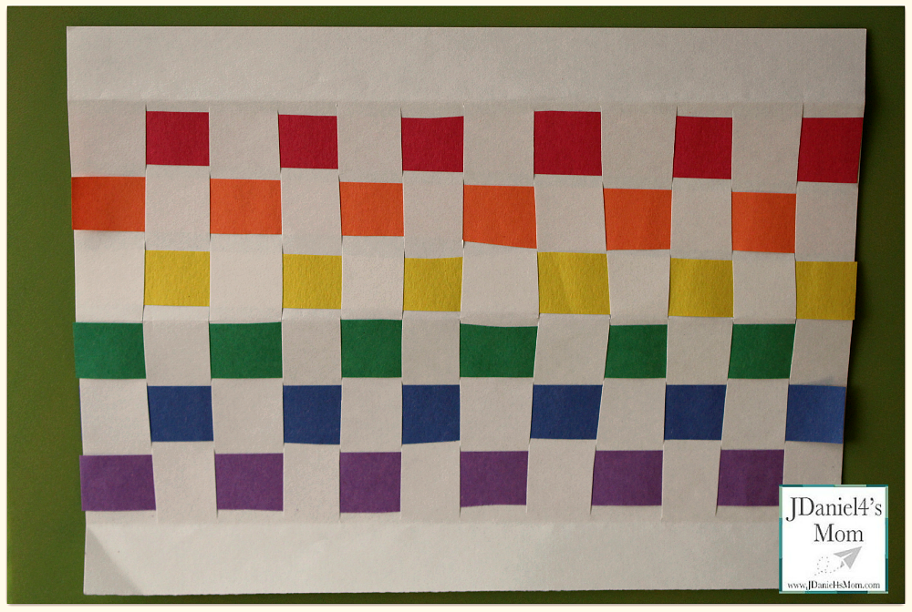 Holiday Crafts for Kids- Rainbow Place Mat