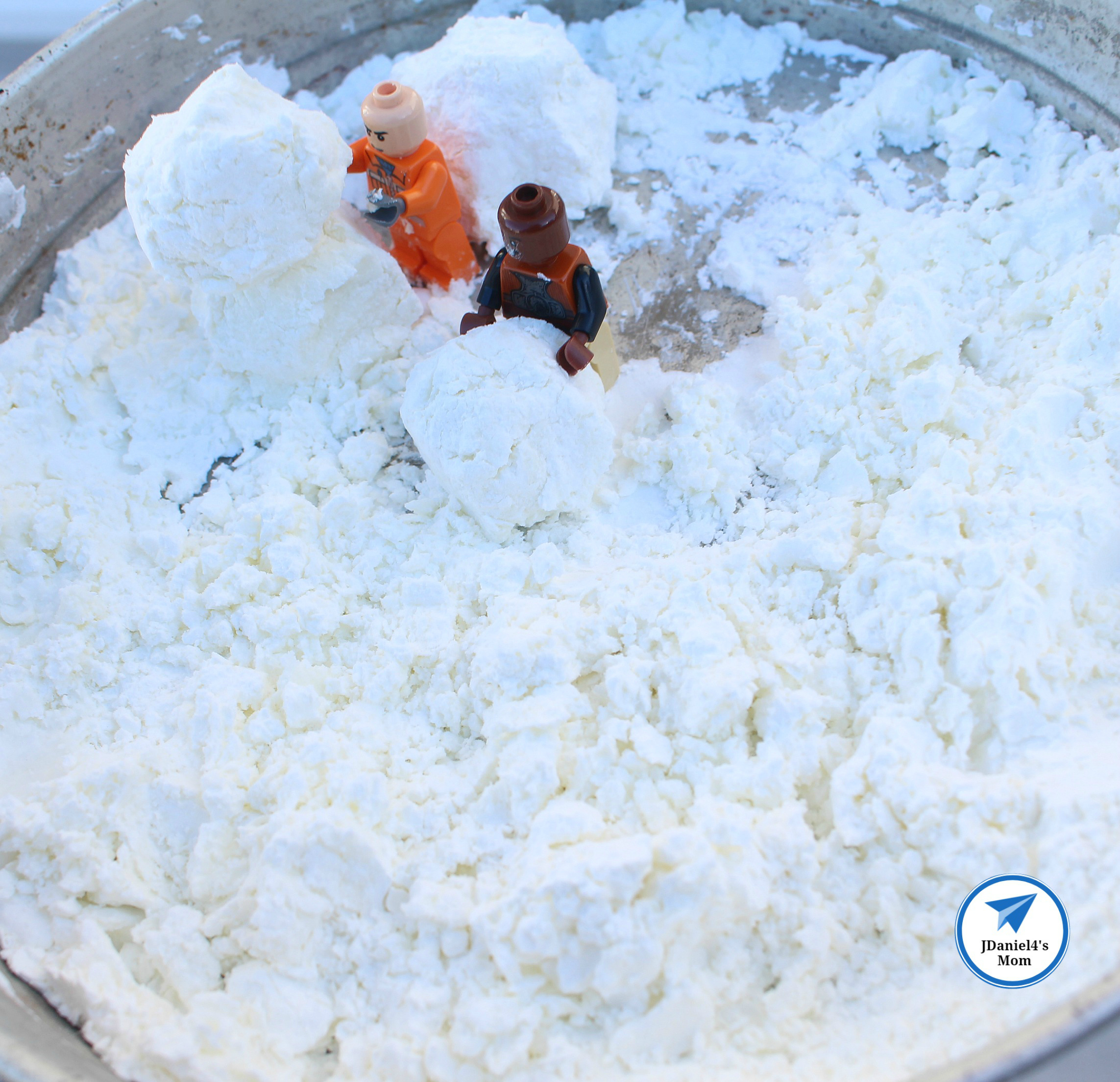 How to Make Fake Snow Recipes - Creating Snowballs 