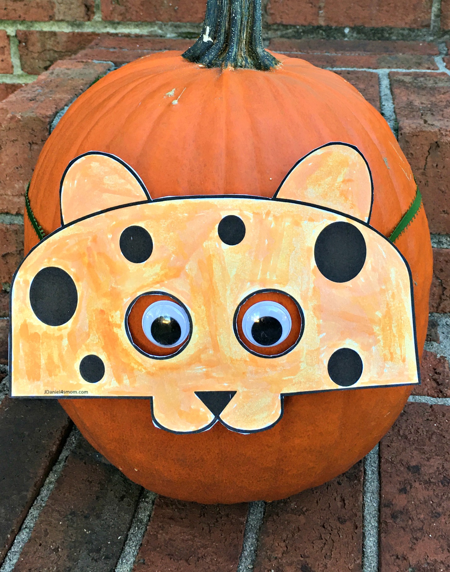 Pumpkin Decorating Ideas - Jaguar Mask
