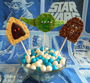 21 Star Wars Food Ideas- They would make fun meals, snacks, party food or movie viewing treats.