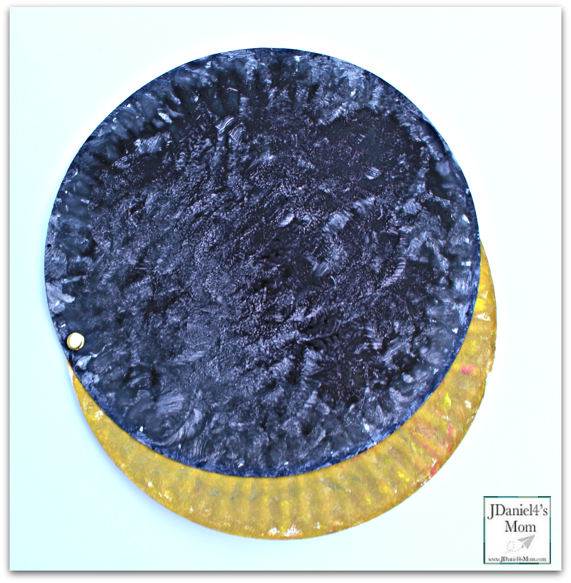 Total Solar Eclipse Painted Paper Plates - Sun and Moon Crafts