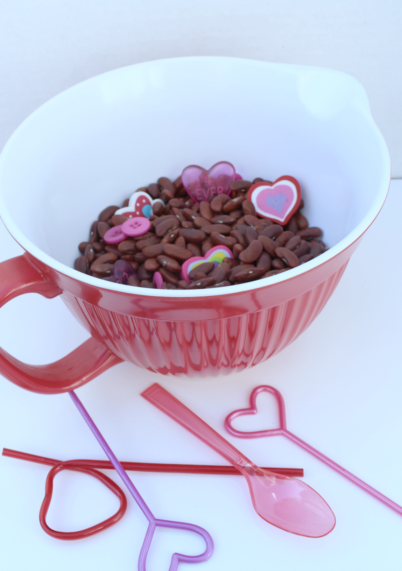 Valentine's Day Sensory Activity in Bowl- This is an invitation to explore a number of skill including fine motors skills and eye and hand coordination