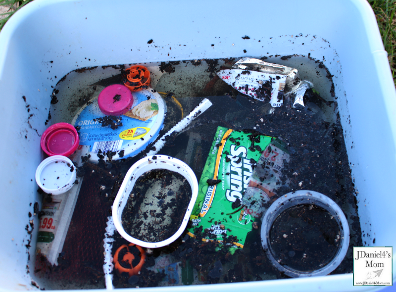 Water Pollution Experiments for Kids- Polluted Tub of Water