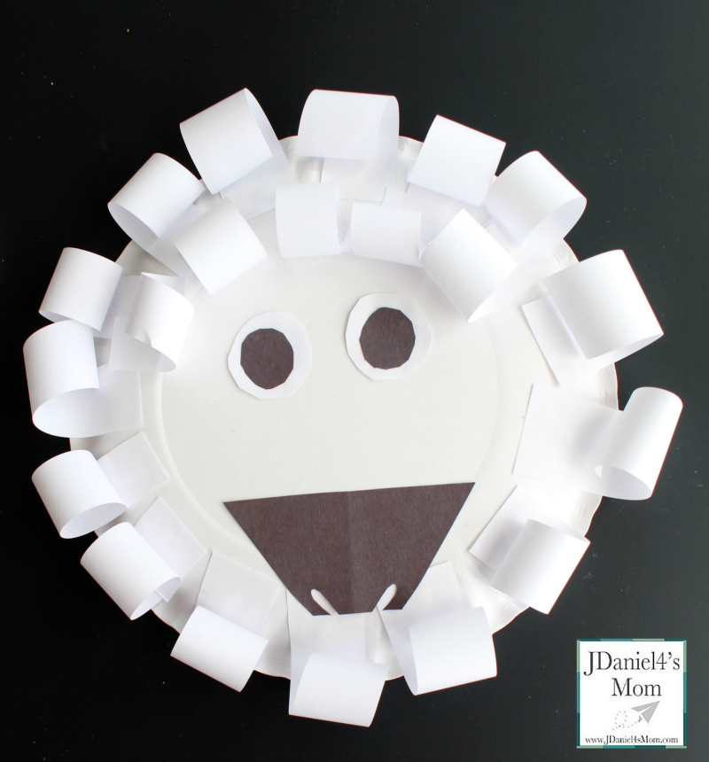 Welcome March by Creating Lion and Lamb Paper Plate Crafts