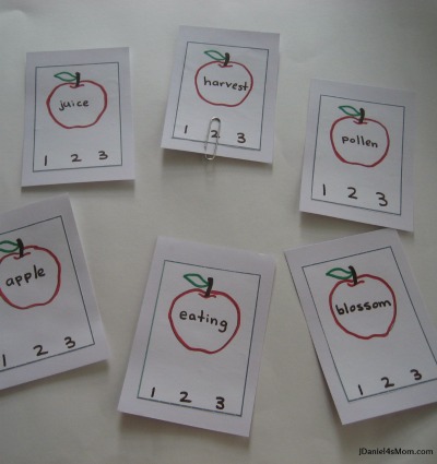 {Read.Explore.Learn.} Reading Activities with an Apple Theme