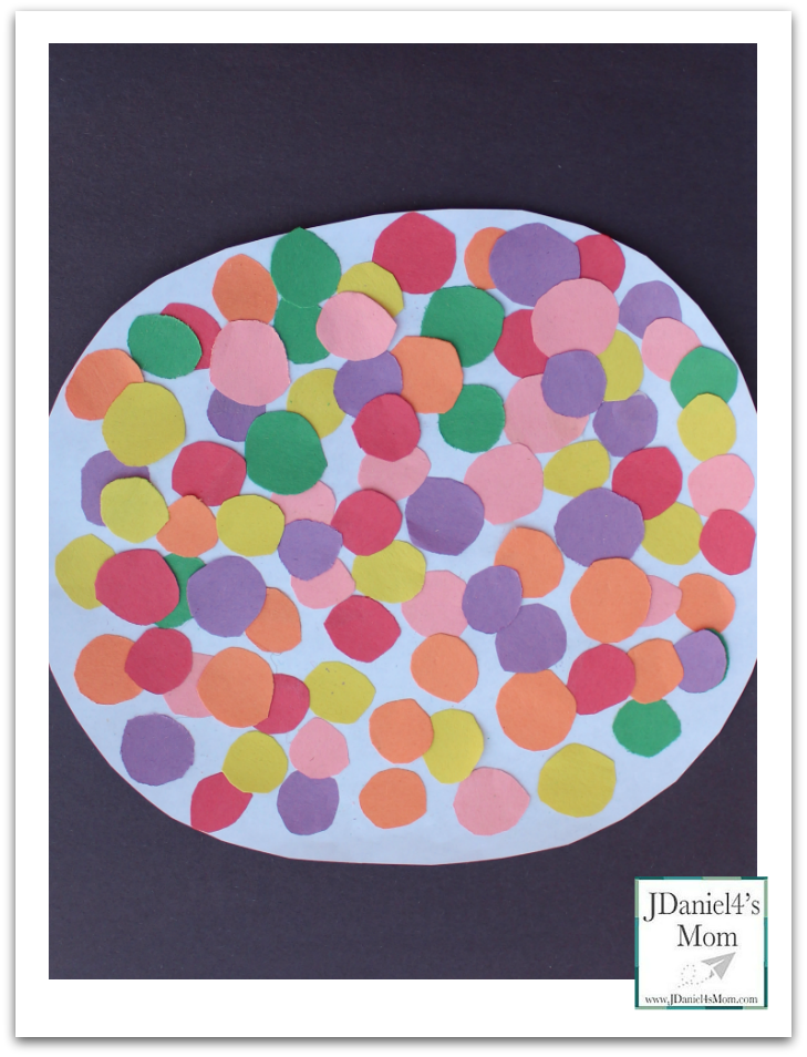100 Days of School Craft- Kids will love counting out the gumballs to make sure there are 100 before creating this fun craft.