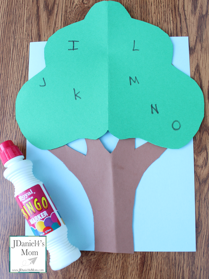 Apple Tree Letter Matching Game