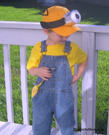 How to Make a Despicable Me Minion Costume