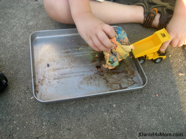 Dig Into Construction Sites- Play Dough Fun