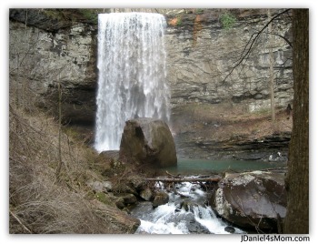 easy waterfall hikes