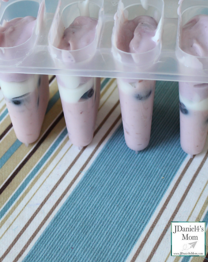 How to Make Sensational Frozen Yogurt Popsicles