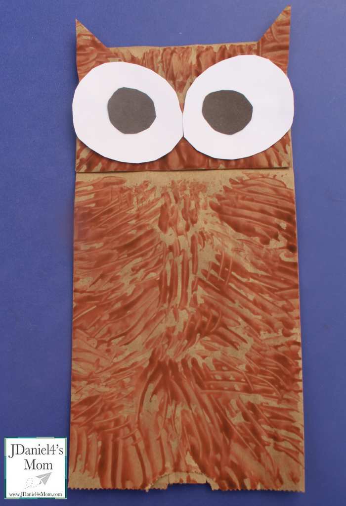 Owl Hand Puppet- Fun craft that would be great for retelling a book or poem with an owl theme.