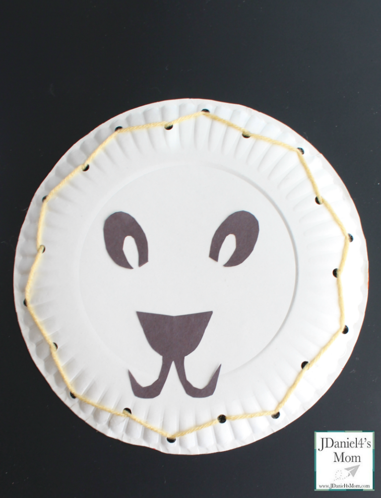 Welcome March by Creating Lion and Lamb Paper Plate Crafts - JDaniel4s Mom