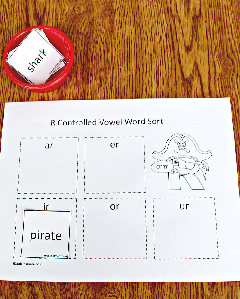 R Controlled Vowels Printable Activities Set - Sort Word Cards Activity