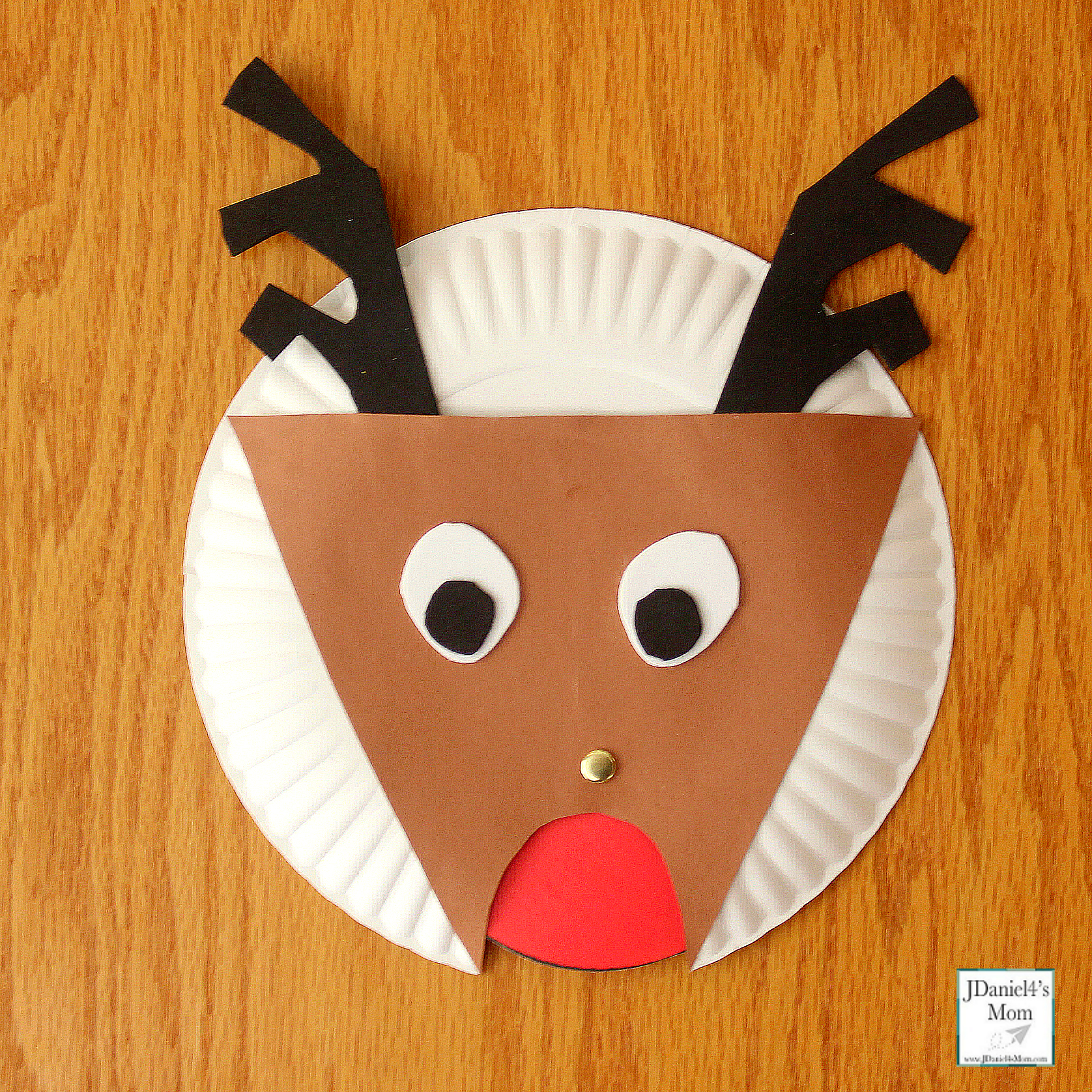 Changing the Color of the Reindeer's Nose Color Activity - Homemade Reindeer with a Red Nose