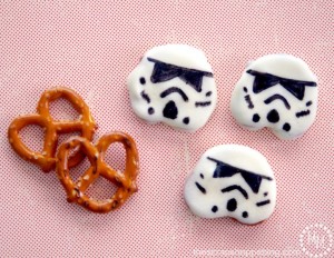 21 Star Wars Food Ideas- They would make fun meals, snacks, party food or movie viewing treats.